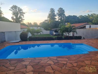 Casa para Venda, em Santa Cruz do Rio Pardo, bairro Vila Oitenta, 3 dormitrios, 3 banheiros, 5 vagas