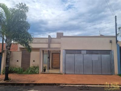 Casa para Venda, em Santa Cruz do Rio Pardo, bairro Chcara Peixe, 3 dormitrios, 2 banheiros, 1 sute, 2 vagas